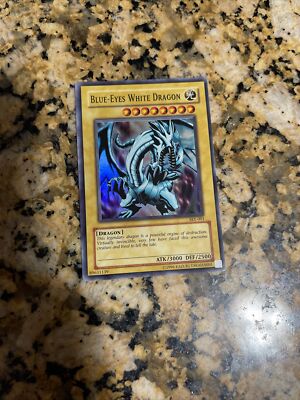 Yu-Gi-Oh! TCG Blue-Eyes White Dragon 2017 Mega-Tins Promos CT14-EN002 Limited...-image