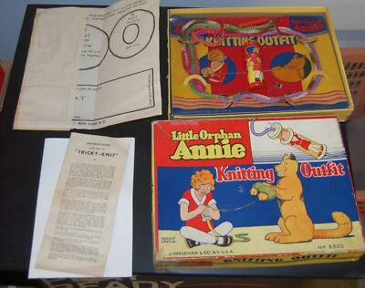 VINTAGE 1930 'S LITTLE ORPHAN ANNIE KNITTING OUTFIT J PRESSMAN #6830 -image