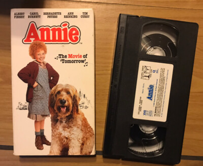 Annie VHS VCR Video Tape Movie  Aileen Quinn  Carol Burnett-image
