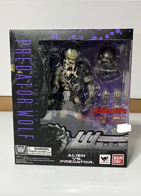 S.H. Monsterarts Predator Wolf Heavily Armed Version RARE NIB-image
