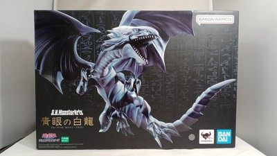 Blue eyed White Dragon Model number S.H.MONSTERARTS Bandai-image