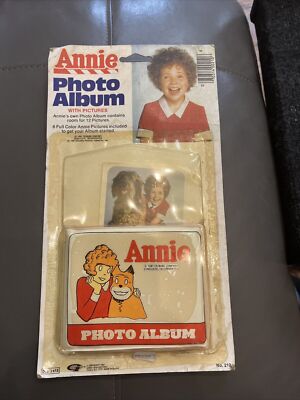 Vintage 1981 Little Orphan Annie Photo Album-image