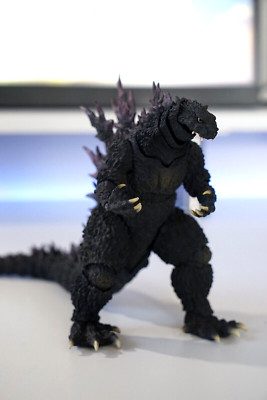 BANDAI S.H. Monsterarts Godzilla 2000 Millennium Tamashii Nations 2013-image