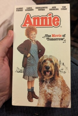 Annie VHS New SEALED Watermarks RCA Carol Burnett Tim Curry-image