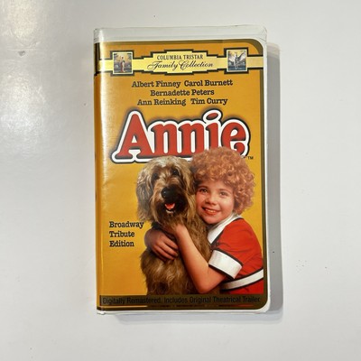 Annie (1994) vintage VHS starring Tim Curry and Carol Burnett-image