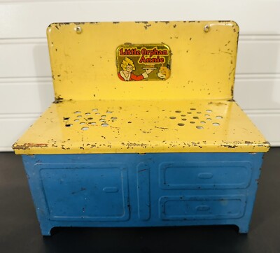 Vintage 1930's Little Orphan Annie Blue & Yellow Metal Stove-image
