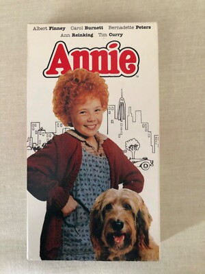 Annie 1982 (VHS - 1994), Rated G, Albert Finney, Carol Burnett, Berndette Peters-image