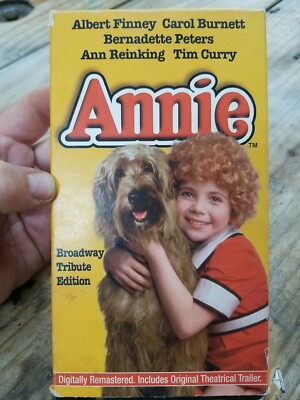 Annie VHS 1982/1997  Columbia Tristar Family Collection Broadway Tribute-image