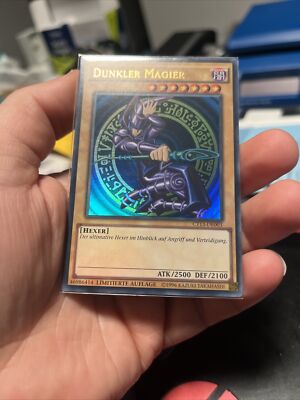 Yu-Gi-Oh! - Dunkler Magier - CT13-DE003 - Ultra Rare Trading Card-image