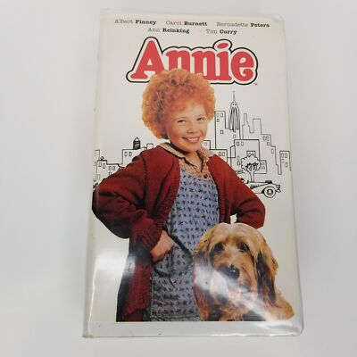 Annie VHS Clamshell Albert Finney Carol Burnett Tim Curry Movie-image
