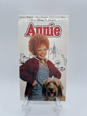 Annie VHS BRAND NEW, Sealed 1994-image