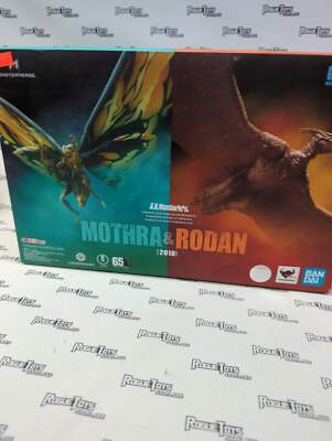 Ban Dai S.H. MonsterArts Godzilla King of the Monsters Mothra & Rodan-image