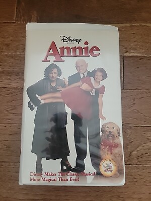 Annie (VHS, 2000)-image