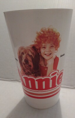 1982 ANNIE movie w SANDY the Dog - COCA COLA Plastic Souvenir Movie drink cup-image