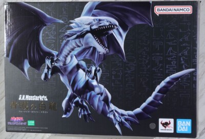 Bandai S.H.MonsterArts Yu-Gi-Oh! Duel Monsters Blue-Eyes White Dragon Figure-image