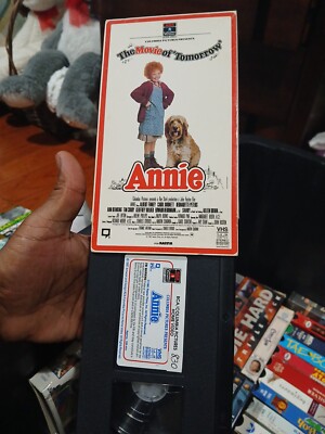 Annie (VHS, 1993)-image