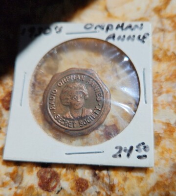RADIO ORPHAN ANNIE SECRET SOCIETY PINBACK PIN-image
